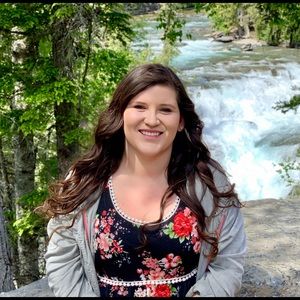 Meet your Posher, Katie
